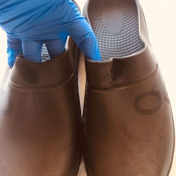 OOFOS Gray and Black Slip-On Loafers with Comfort Fit main image 4